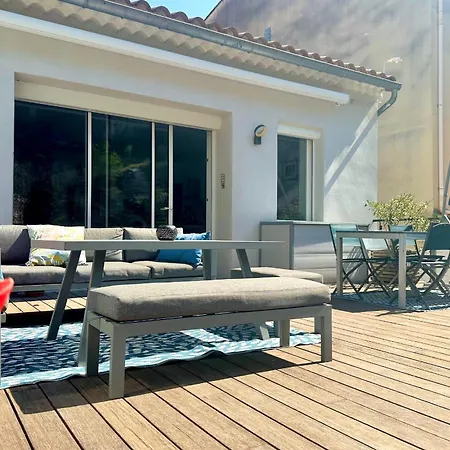 Peaceful In With Garage Apartment *