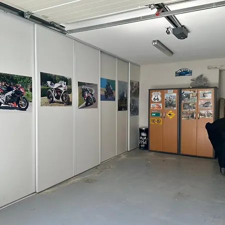 Apartment Peaceful In With Garage *